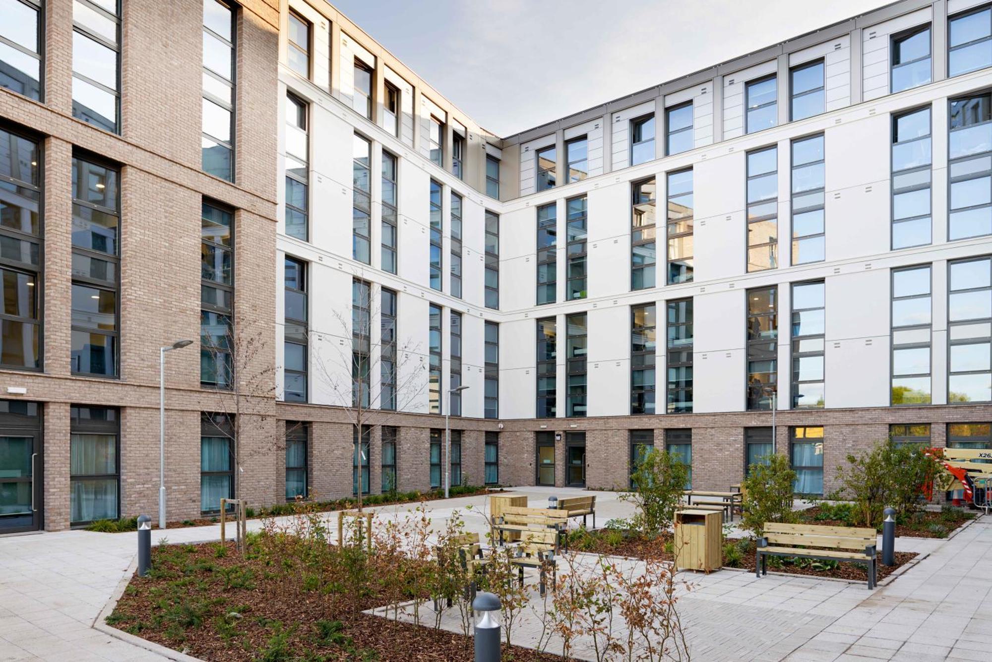 Joivy Trendy Aparthotel Units In Westfield-Adults Only Edinburgh Ngoại thất bức ảnh